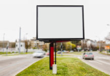 Fără publicitate sau reclame în curbe și în intersecții–proiect de lege adoptat de Senat