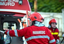 12 persoane evacuate dintr-un bloc, în urma unui incendiu izbucnit de la o lumânare aprinsă