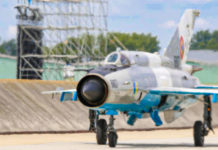 Un MiG-21 LanceR românesc a făcut spectacol la unul din cele mai mari showuri aviatice din lume (video)
