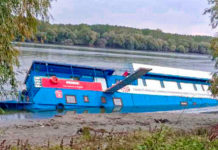 Bătaie de joc : pontonul din Tulcea scufundat la nicio lună după inaugurarea făcută de Raluca Turcan