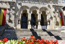 Peste 70 de studenți ai Universității Dunărea de Jos din Galați, unii dintre ei cu zero credite anul trecut, “sunt promovați” până la iarnă, când riscă să fie “exmatriculați”